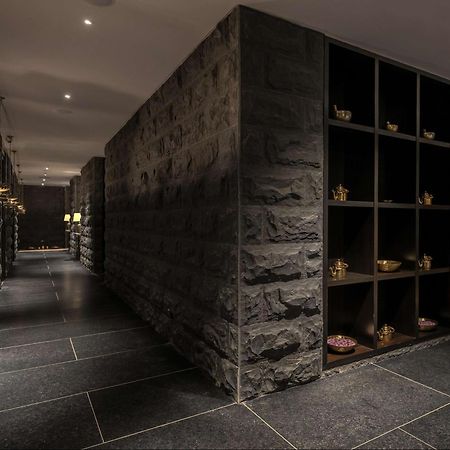 Radisson Blu Hotel & Spa, Nashik Zewnętrze zdjęcie