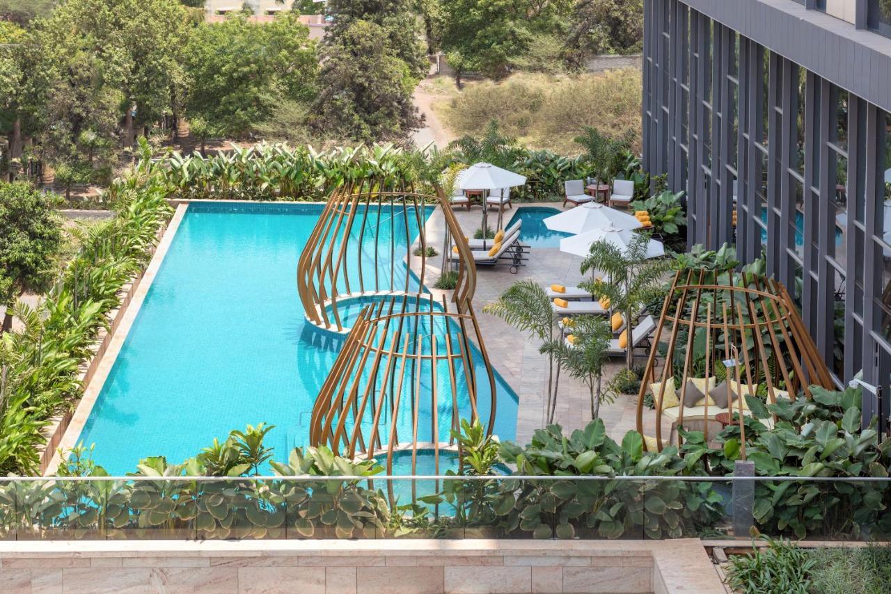 Radisson Blu Hotel & Spa, Nashik Zewnętrze zdjęcie