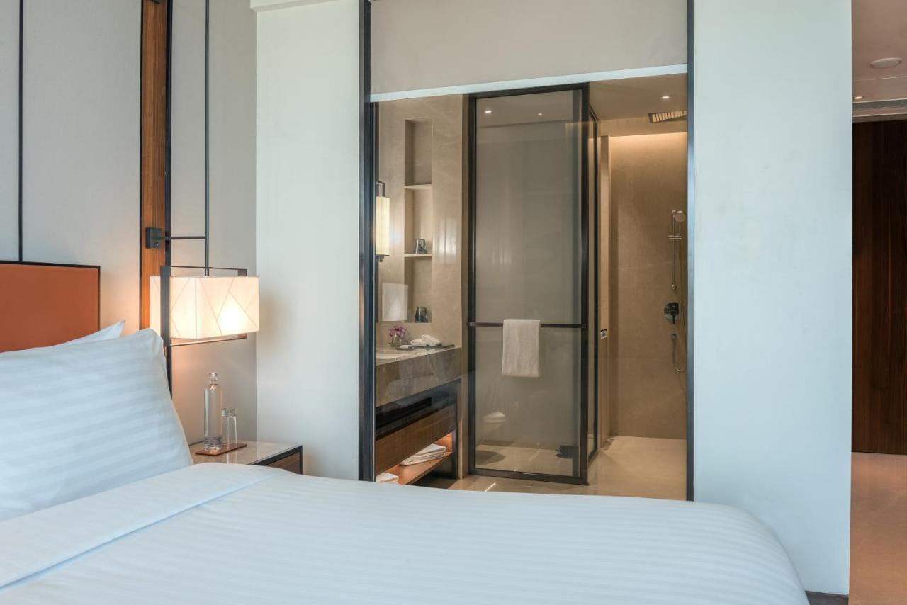 Radisson Blu Hotel & Spa, Nashik Zewnętrze zdjęcie