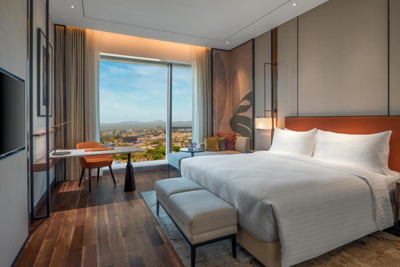 Radisson Blu Hotel & Spa, Nashik Zewnętrze zdjęcie