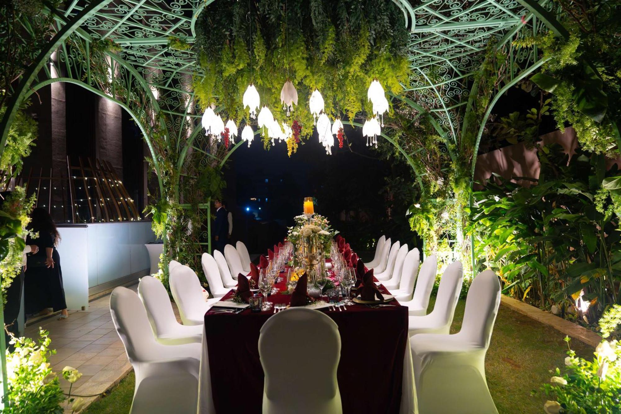Radisson Blu Hotel & Spa, Nashik Zewnętrze zdjęcie